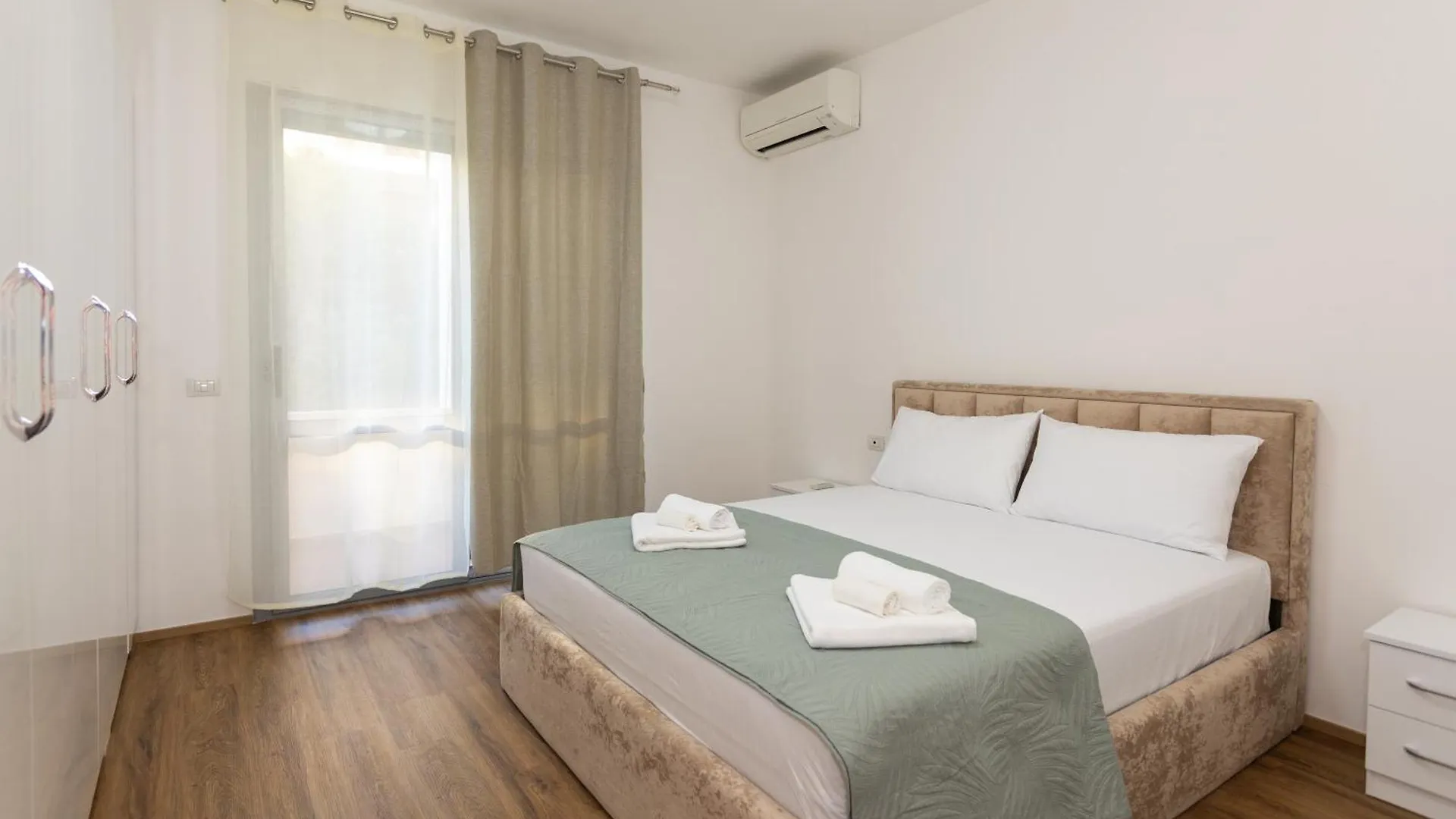 Sea View Luxury Apartments Vlorë